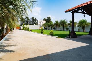 Vedika FarmsPool4BHKGazeboProjectorWi-Fi - Hyderabad - 7