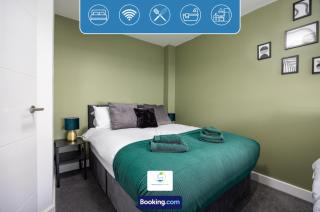 Cosy Retreat By Green Haven Escapes Short Lets & Serviced Accommodation Seacroft With Free Off-Street Parking & Pet-Friendly - 0