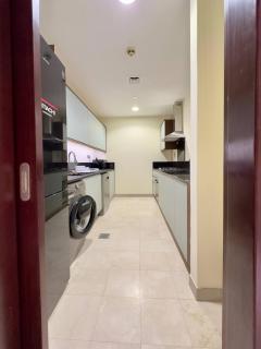 Stunninig Sea View | Spacious 1BR Apartment by Taj - 2