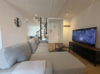 Duplex spacieux - Centre ville - Vue sur le château - 2