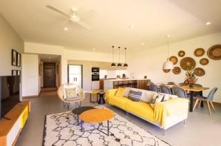Mythic Suites & Villas by MJ Holidays - Grande Gaube - 6