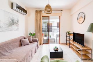 Market View Apartment - Near The Beach - Larnaca - 8