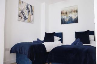 Modern Studio With Free Parking - Rushden - 0