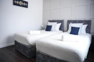 Charming Coach House - 5