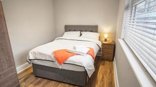 Newly Refurbished 3 Bed House With Parking - Birmingham - 8