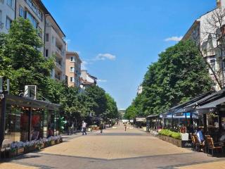 Simply The Best - Vitosha blvd - Sofia - 2