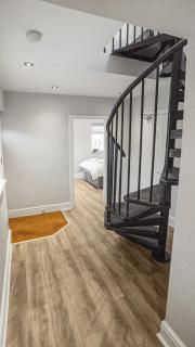 Newly Refurbished 3 Bed House With Parking - Birmingham - 3