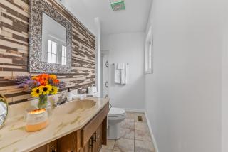 stylish but fresh and comfortable home - Edmonton - 2