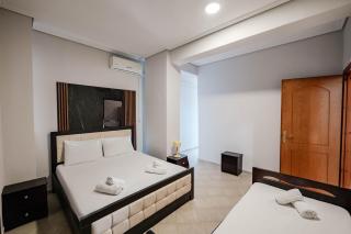 Beachfront Apartment- Rooftop Pool Access - Sarandë - 5