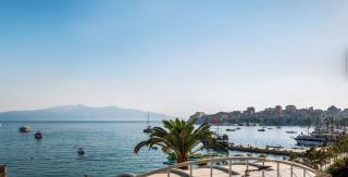 Beachfront Apartment- Rooftop Pool Access - Sarandë - 0