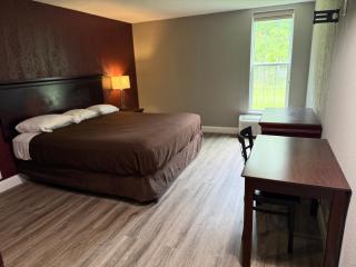 Fieldstone Apartments & Studios - 6