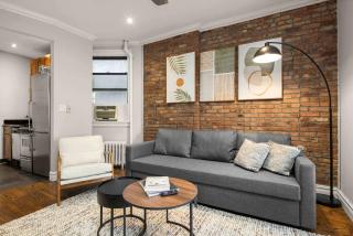 Stylish Stay in Trendy East Village - New York - 5