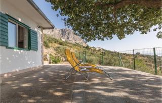1 Bedroom Beautiful Home In Podgora - 3
