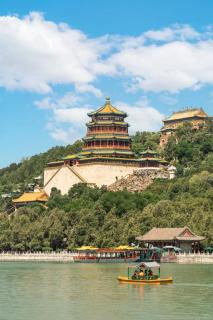 East Sacred Hotel-Very close to the Drum Tower,The Lama Temple,Houhai Bar Street,Nanluoguxiang,Tiananmen Square and the Forbidden City, and the subway st ation is also very close - Pechino - 1