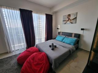 Elite Homes at i-City - WiFi TV Box and 1 Carpark - Shah Alam - 0