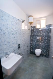 Golden Crest Service Apartments - Hyderabad - 1