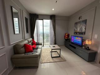 Flora Homes at i-City - WiFi TV Box and 1 Car Park - Shah Alam - 0