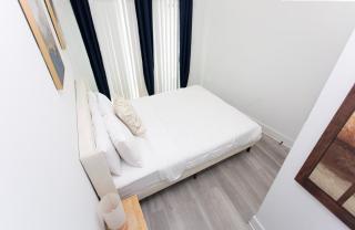 Lux Capitol Hill Vacation Home, In-House Services - Washington - 3