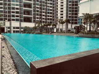 Gem Homes at i-City - WiFi TV Box and 1 Carpark - Shah Alam - 2