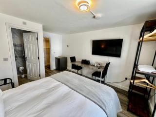 Captain's Rest - Kingsize - Kettle - Toaster - Fridge - Sea Front - Saltburn-by-the-Sea - 2