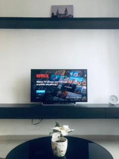 Lush Homes at i-City - WiFi Smart TV and 1 Carpark - Shah Alam - 8