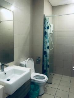 Lush Homes at i-City - WiFi Smart TV and 1 Carpark - Shah Alam - 4
