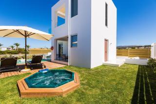 Sensational Rethymno Villa Villa Akaza 2 Bedrooms Beach Front - 9