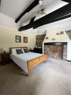 The Stonemasons Inn - 2