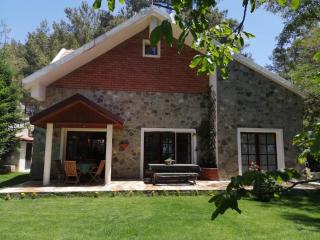 VILLa ENRIETTe - Panoramic Mountain Retreat in Pano Platres, Cyprus - Kato Platres - 8