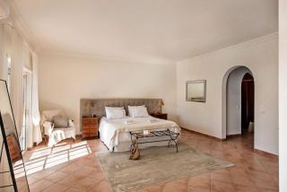 Dazzling Almancil Villa Villa Magorian 4 Bedrooms Spacious Furnished Sun Terrace Private Outdoor Pool Bbq Facilities Shaded Outdoor, - Almancil - 3