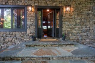 A Stoney River - Luxurious Cherry Log Riverfront Cabin - Hot Tub, Game Room, Multiple Decks, Views of Ellijay River, Goose Islan - Cherry Log - 6