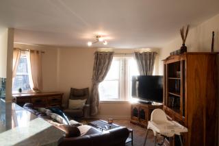 Three Bedrooms Flat in Central Edinburgh Old Town - 2