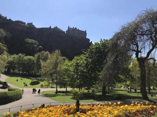Three Bedrooms Flat in Central Edinburgh Old Town - Edinburgh - 0