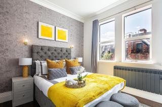 Spacious High End 3-Bedroom Apartment Sleeps 6 - 0
