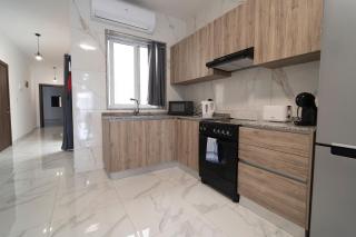 Relaxed 2BR Home with Backyard & Balconies,Tarxien - 7