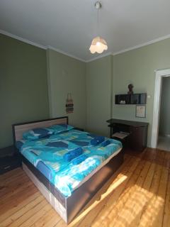 Vinchenco and G Suites - 1