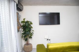 Optimum Stay Self Catering Accommodation - Junior Suite - 1