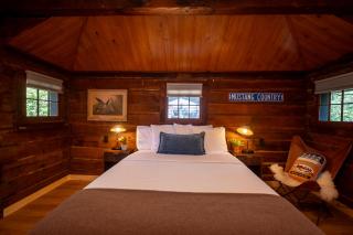 The Woodsman Lodge - Eureka Springs - 6