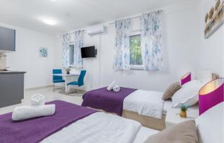 Cozy Apartment In Pula With Wifi - 7