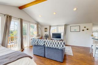 New Portland Neighborhood Studio - Portland - 3