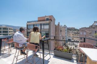 Spacious Couples Studio with Seating Area & Rooftop Vibes Zen Gaia By Tessera - Atene - 1