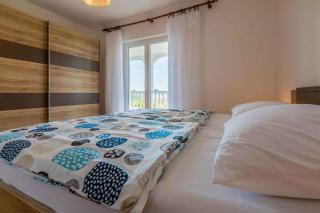 Crikvenica Three-Bedroom Apartment 1 - Crikvenica - 4