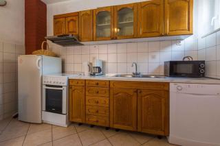 Crikvenica Three-Bedroom Apartment 1 - Crikvenica - 3