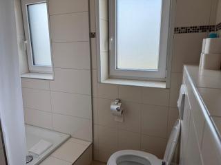 T&K Apartments - Wegberg - 4-7 room Apartments - private parking - WIFI - Fully equipped kitchen - Wegberg - 7