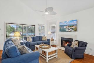 Coastal 4 BDR for 8 Walk to Beach - Hilton Head Island - 2