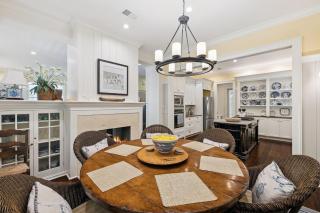 Short Walk to Beach Club, Close to Seaside 3BR Home & Carriage House home - 1