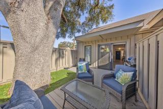Condo for 6 with Resort Amenities & Walk to Beach - Hilton Head Island - 0