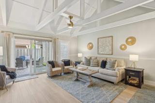 Condo for 6 with Resort Amenities & Walk to Beach - 4