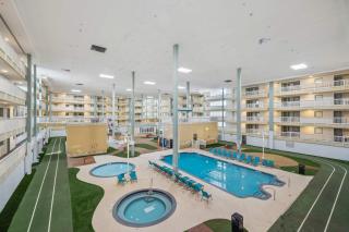 Ocean Breeze - Island Retreat for 6 - 8