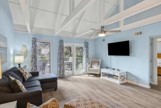 Island Stay Perfect for Adventure & Relaxation - 3